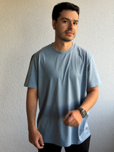 Cargar imagen en el visor de la galería, PLAYERA MANGA CORTA RELAXED FIT ¨SKY BLUE¨
