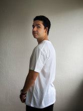 Cargar imagen en el visor de la galería, PLAYERA MANGA CORTA RELAXED FIT ¨WHITE¨
