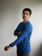 Cargar imagen en el visor de la galería, PLAYERA MANGA LARGA  ORIGINALS BFREZKO "MORROCAN BLUE"
