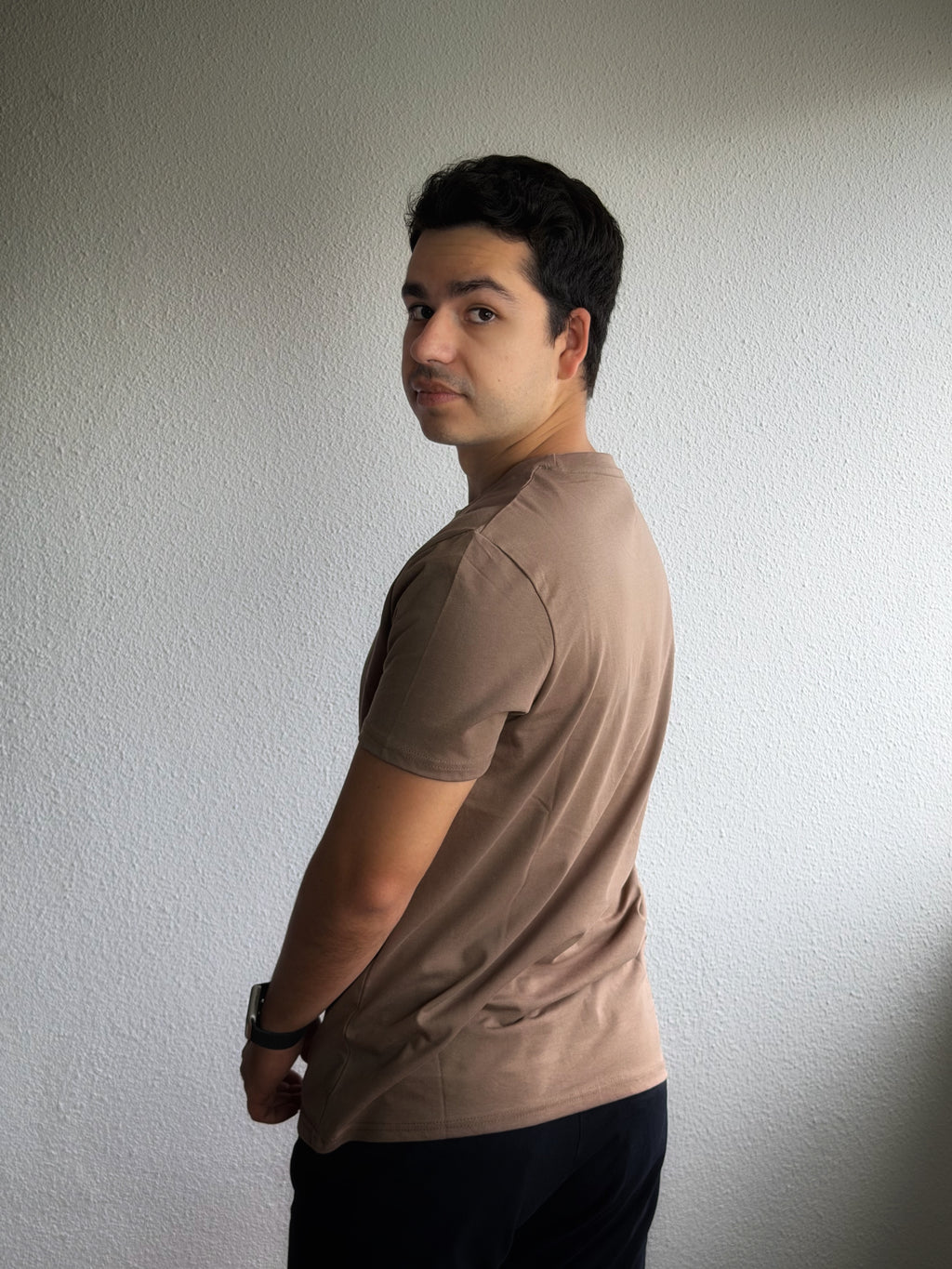 PLAYERA ORIGINALS BFREZKO "COFFEE"