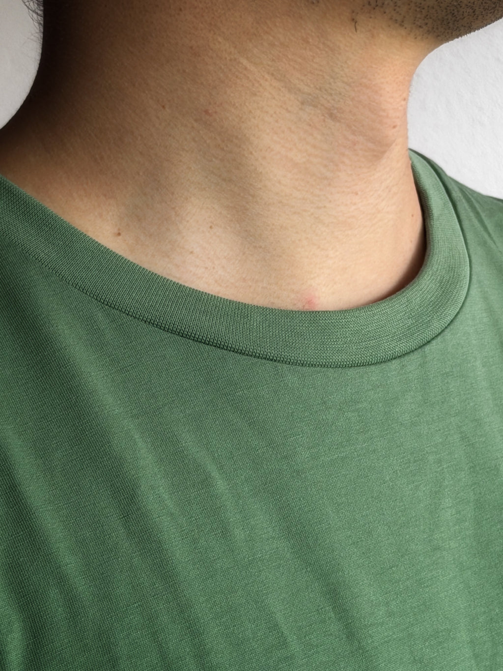 PLAYERA ORIGINALS BFREZKO "OLIVE GREEN"