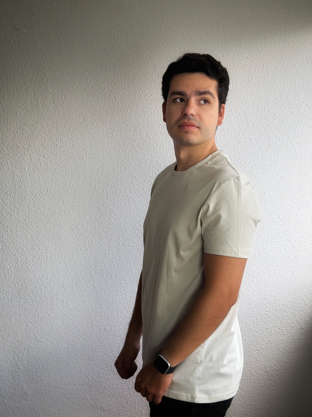 PLAYERA ORIGINALS BFREZKO "BEIGE"