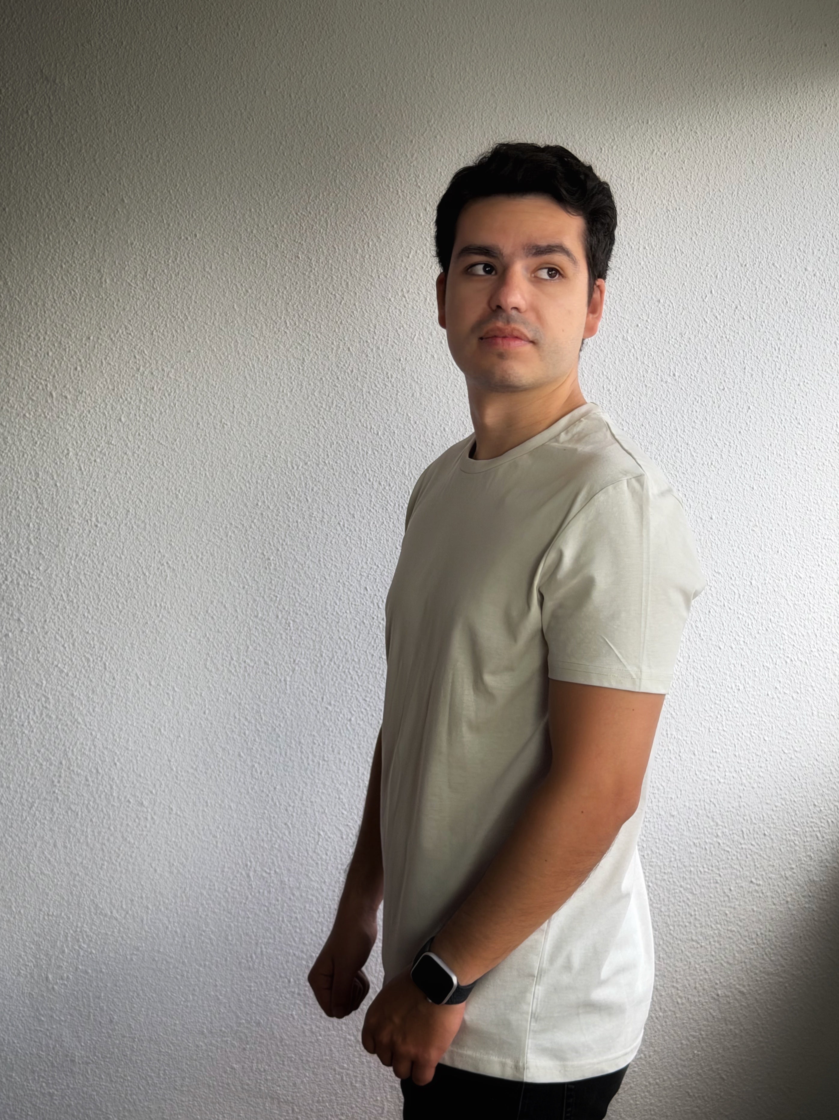 PLAYERA ORIGINALS BFREZKO "BEIGE"
